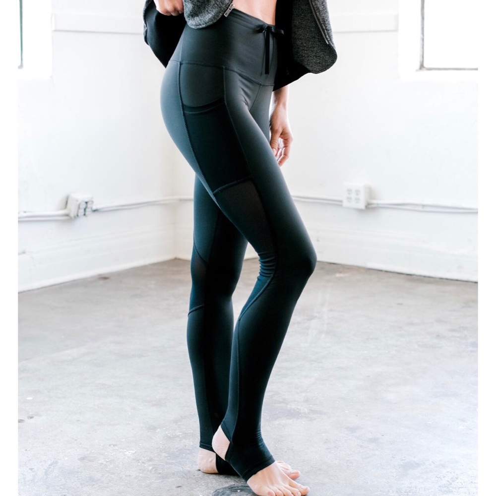 NWT DYI Stirrup Legging